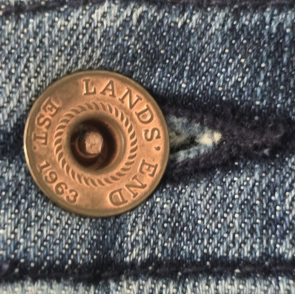 Lands End Denim Skirt Size 10 Blue Knee Length Medium Wash Stretch Pockets - Picture 4 of 9